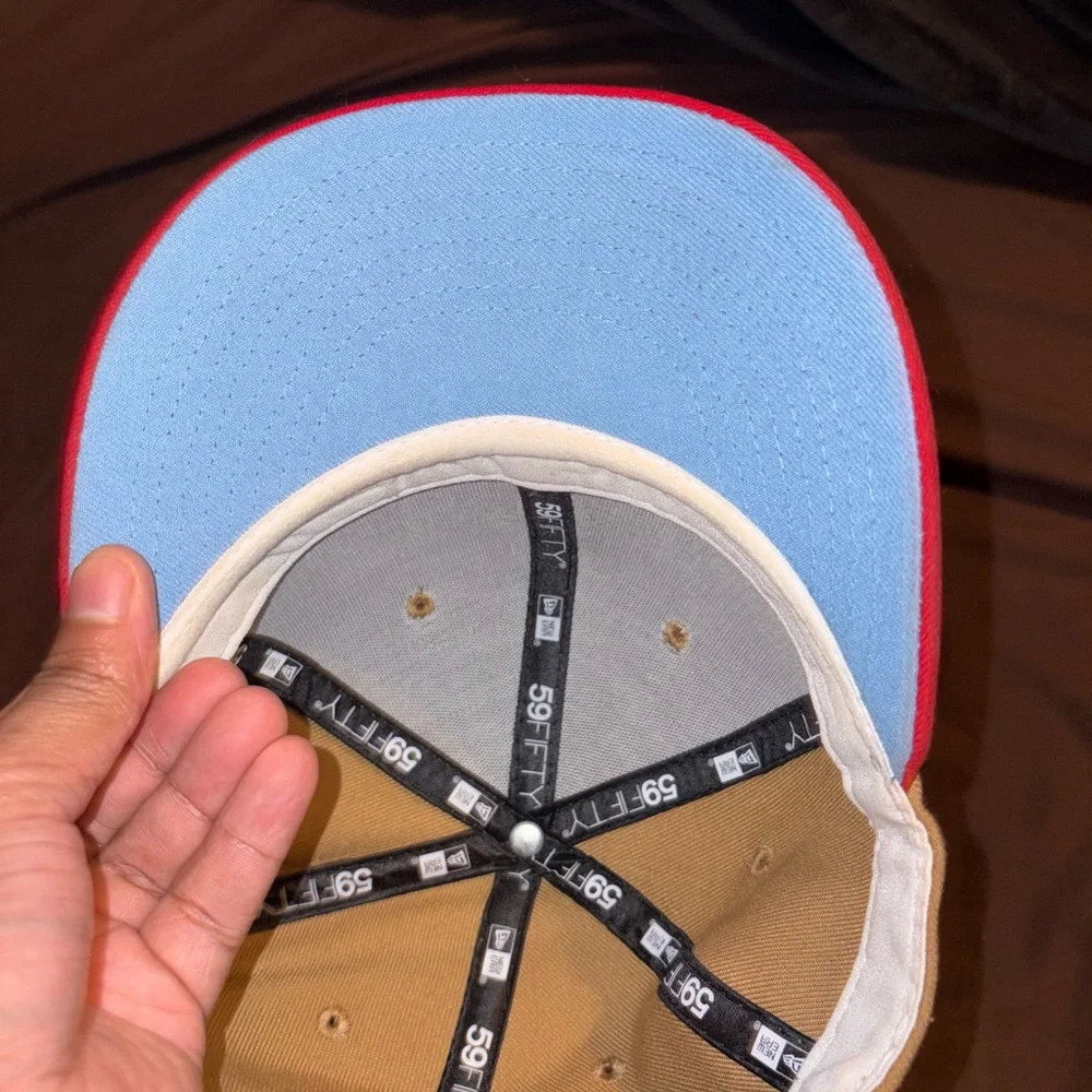 New Era Texas Rangers Blue and Tan 59FIFTY Cap Size 7 1/8 - Picture 4 of 5
